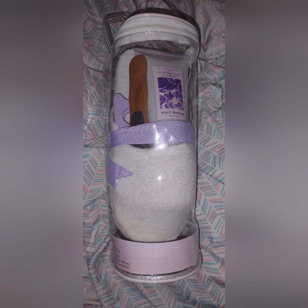 House Slippers w/ foot scrub & foot lotion